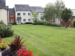 care-home-grounds-maintenance Care Home Grounds Maintenance Devon