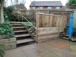 fencing-with-a-retaining-wall-devon Fencing with a Retaining Wall Devon